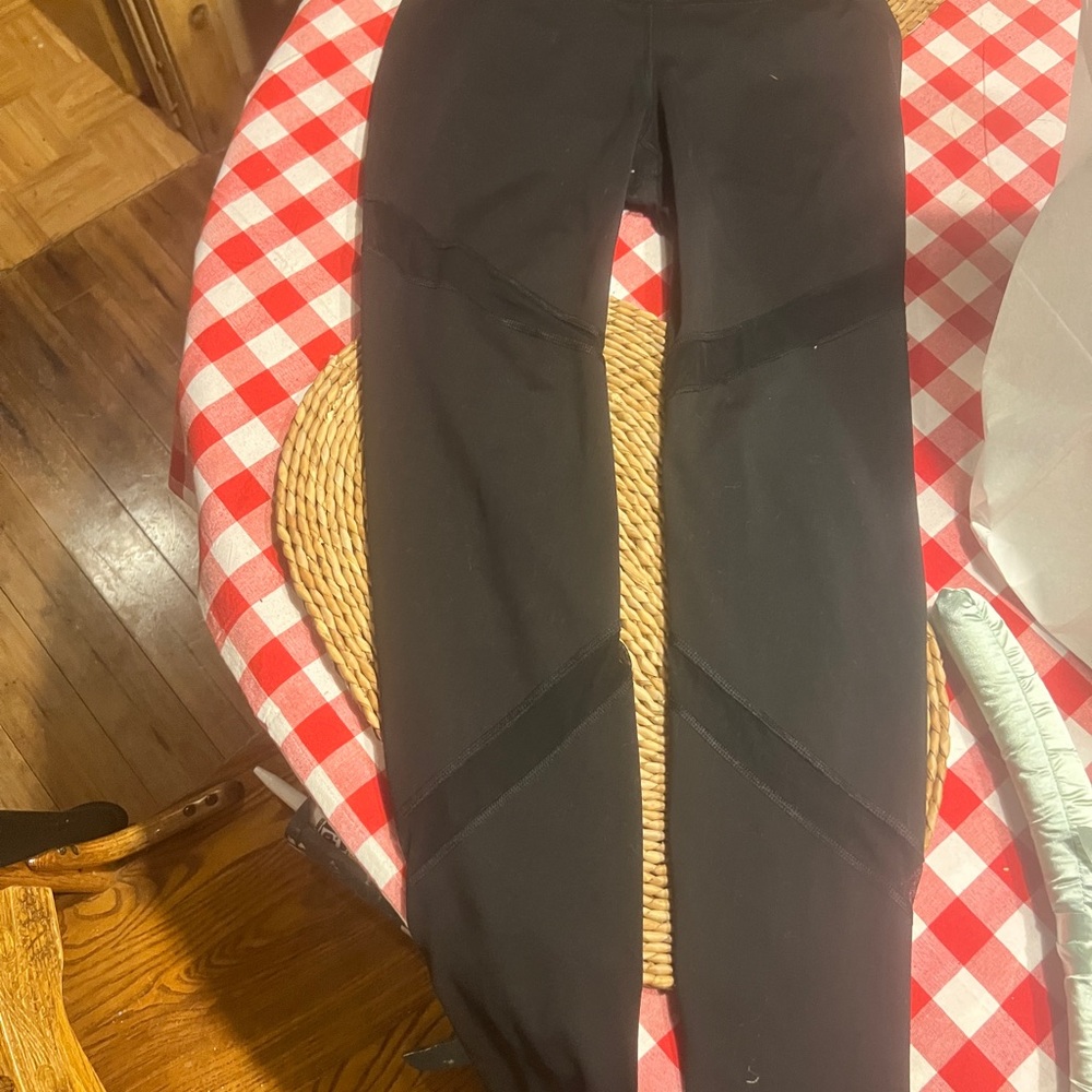 Old Navy Black Active Leggings with Mesh Detail